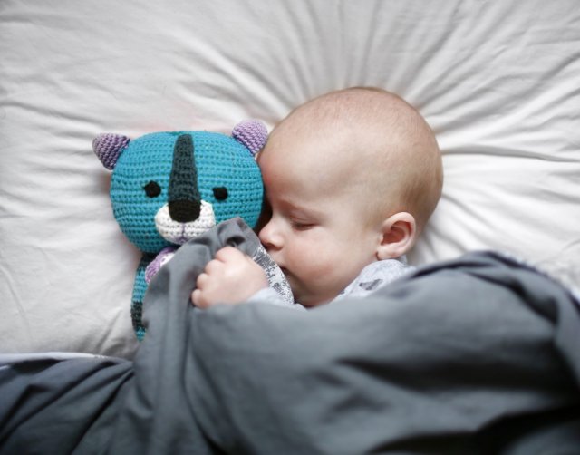 Метод контролируемого плача - ребенок спит лучше